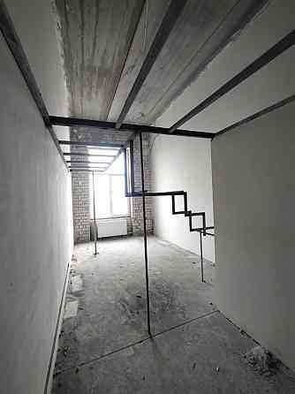 Продам квартиру з чорновим ремонтом м. Академіка Павлова Харків