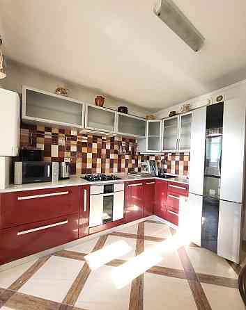 Аренда 3 комнатной квартиры в Бородинском микрорайоне Запоріжжя