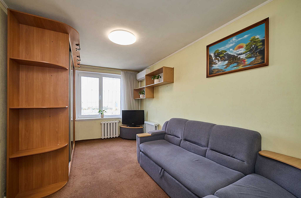 2-кімн. 5 хв. до м Чернігівська Дарниця БЕЗ КОМІСІЇ Власник Малишка 23 Киев - изображение 1