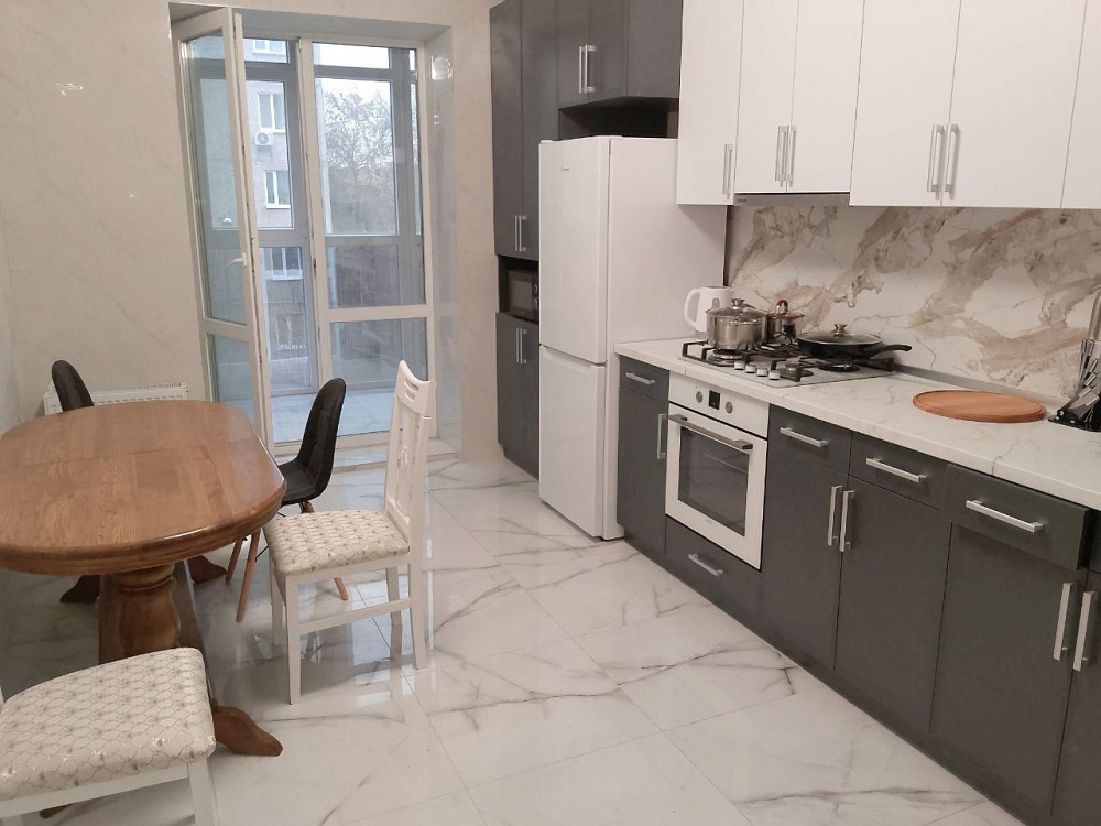 1кімнатна в новобудові з новим ремонтом та авт.опаленням на Льотній Чернігів - зображення 1