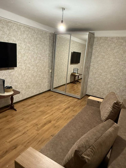 Власник здам 2 кім кімнатна квартира оренда Миропільська Дарниця Юніст Киев - изображение 1