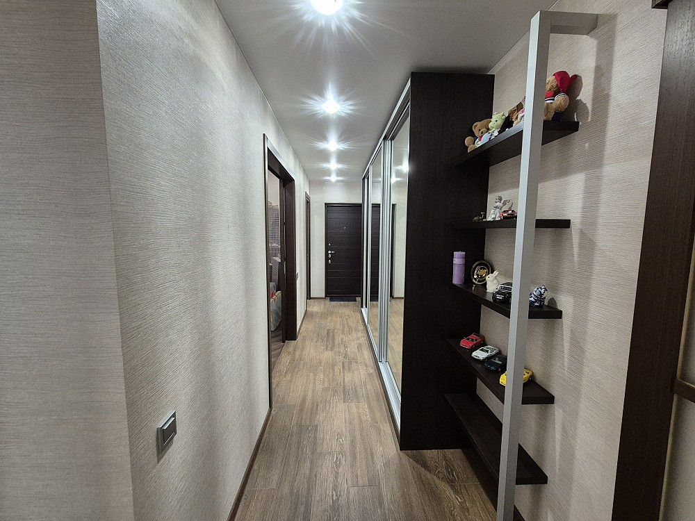 Квартира в Черноморске с новым ремонтом в самом центре Чорноморськ - зображення 6