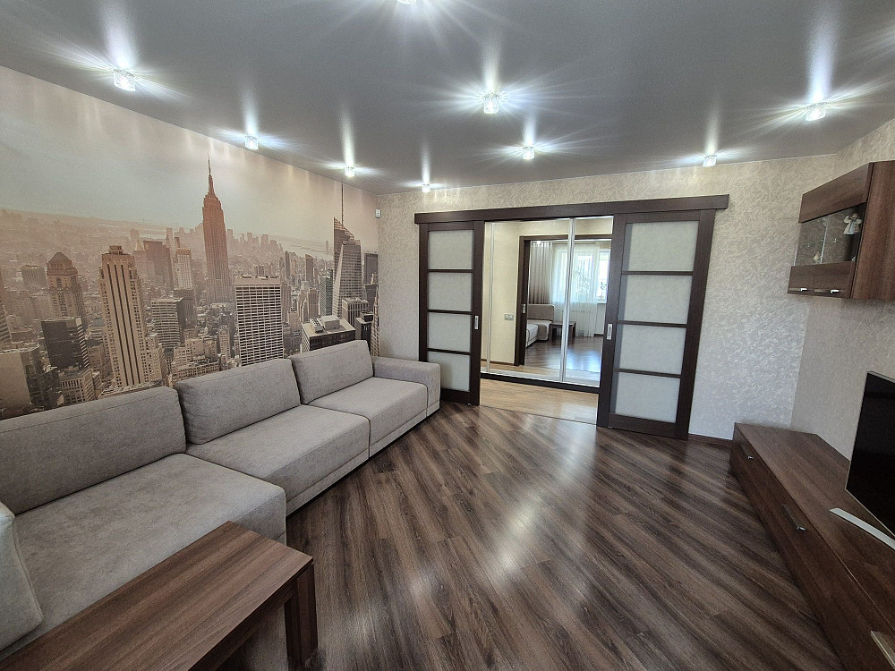 Квартира в Черноморске с новым ремонтом в самом центре Чорноморськ - зображення 3