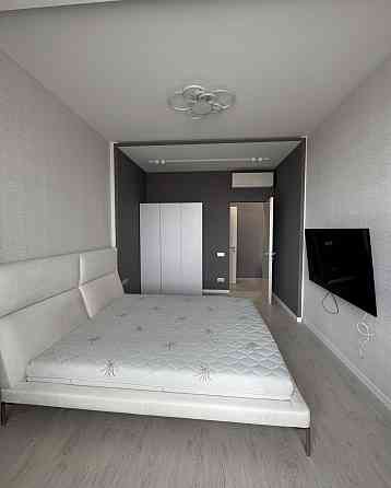 Французький Французский Central Централ Бульвар фонтанів Оренда Центр Киев