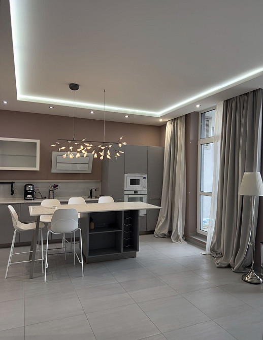 Французький Французский Central Централ Бульвар фонтанів Оренда Центр Киев - изображение 4