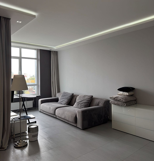 Французький Французский Central Централ Бульвар фонтанів Оренда Центр Киев - изображение 2