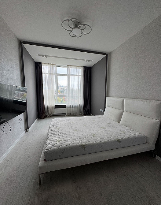 Французький Французский Central Централ Бульвар фонтанів Оренда Центр Киев - изображение 5