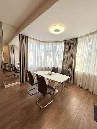 Оренда 2к квартири Печерськ, Лесі Українки 7А, метро Кловська Киев