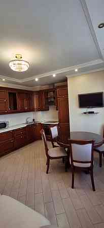 Здам 2-кімнатну квартиру біля метро Виставковий центр Голосієво Киев