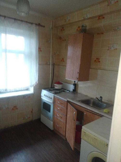 Здам 2 кім. 2 поверх метро либідська 2 хвилини пішки Киев - изображение 2