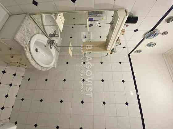 2к.Вул.Гоголівська 13/30.Бульварно-Кудрявська.Дмитрівська Киев