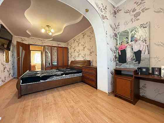 Трёхкомнатная квартира на Таирова/Глушко/Панорама/Королева Одесса