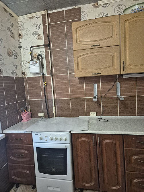 Продам 3-ком квартиру Кам`янське (Запорізька обл.) - зображення 1