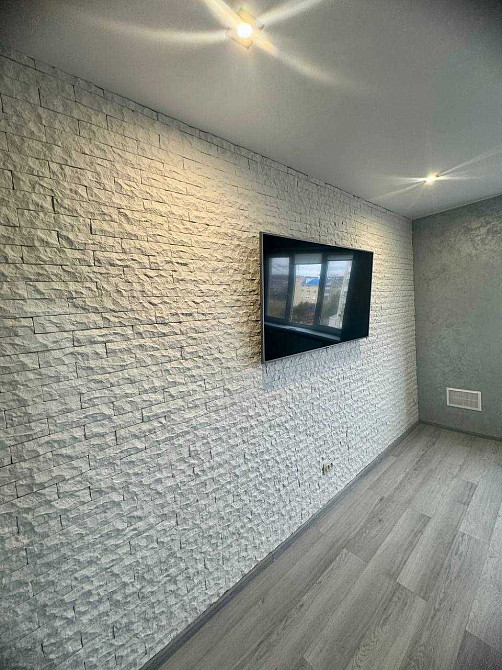 СРОЧНО Продам  2-кімнатку "чешку" у центрі  м.Самар Самари - зображення 1