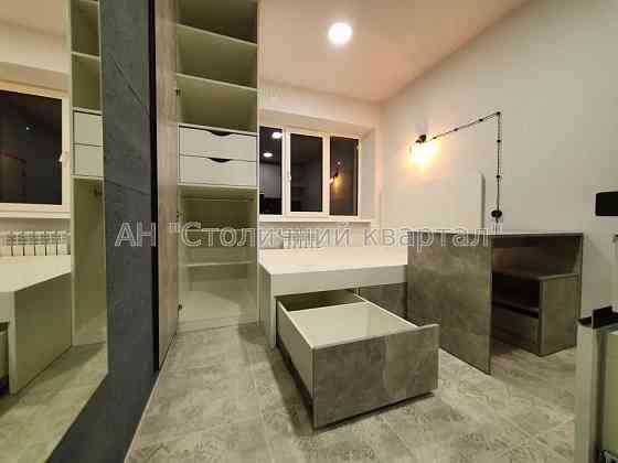 Однокімнатна смарт квартира-студія біля метро Вокзальна. Киев