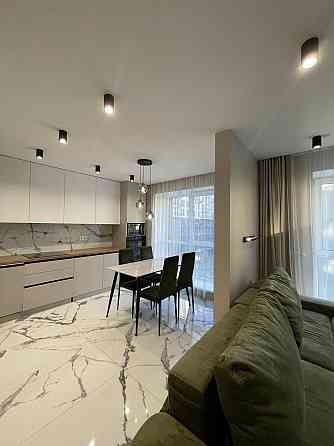 Оренда нової 2 кімнатної квартири+кухня вітальня  ЖК Шенген Залізнична Львов