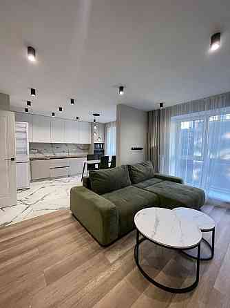 Оренда нової 2 кімнатної квартири+кухня вітальня  ЖК Шенген Залізнична Львов