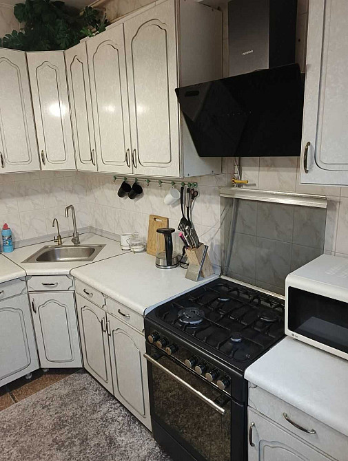 З-х кімнатна біля 25 гімназії Гвардійська Кременчуг - изображение 1