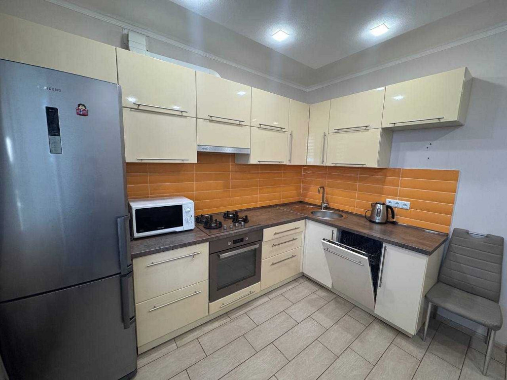 Люкс квартира в оренду. ЖК Юність/Чабани/Теремки метро Чабани - зображення 3