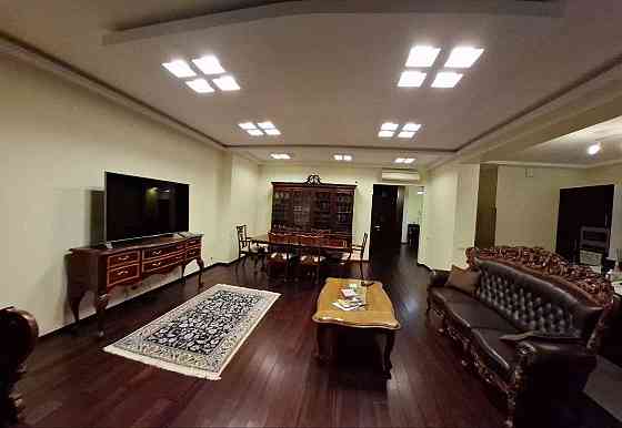 Липська Вежа Інститутська Урядовий кв Хрещатик Майдан Маріїнський парк Киев