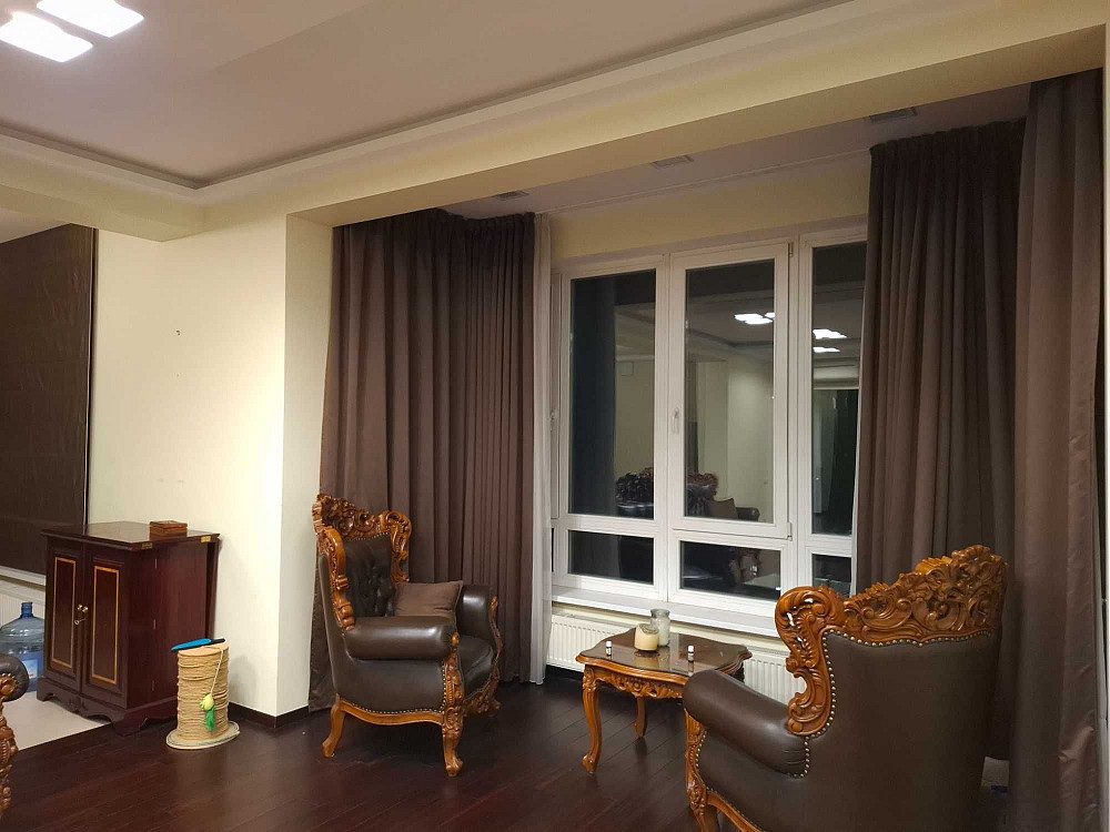 Липська Вежа Інститутська Урядовий кв Хрещатик Майдан Маріїнський парк Киев - изображение 8