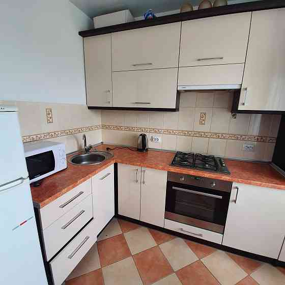 Оренда затишної квартири 45m2 |м| Житомирська Киев