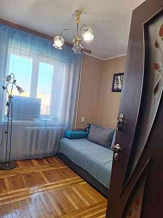 Продаю простору 3 кімнатну квартиру Рованці