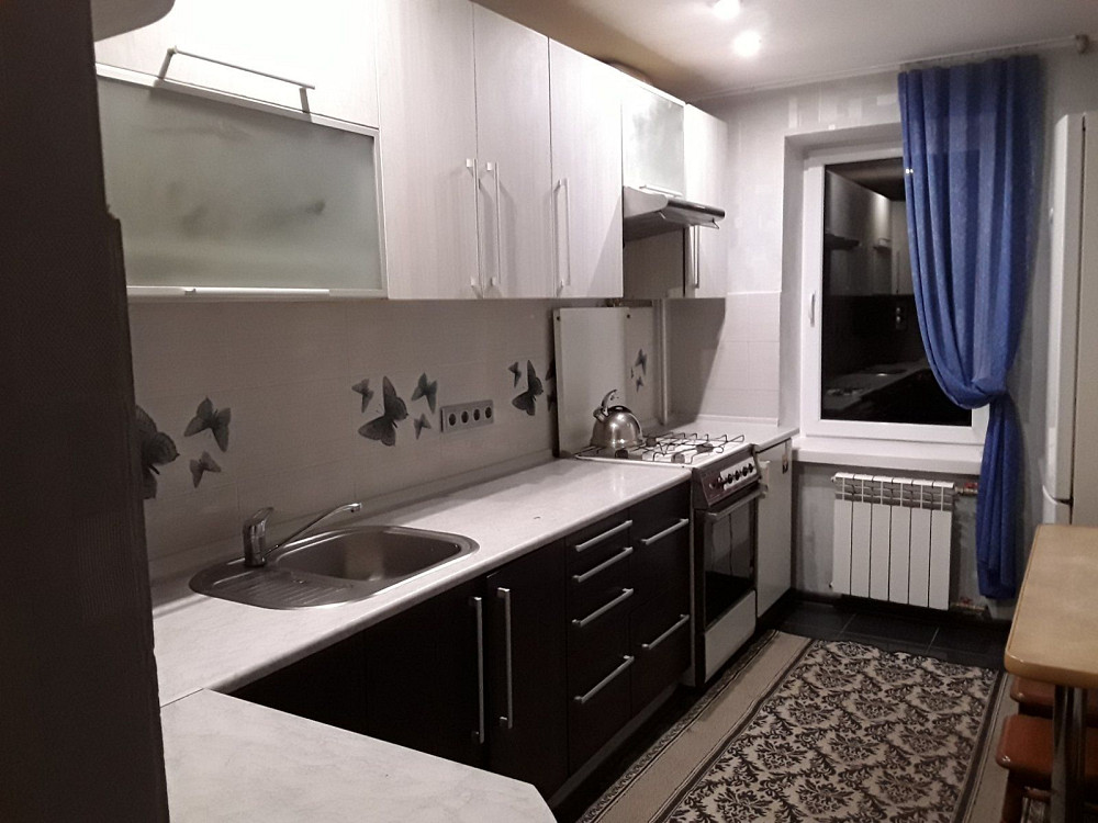 Продаю простору 3 кімнатну квартиру Рованцы - изображение 1