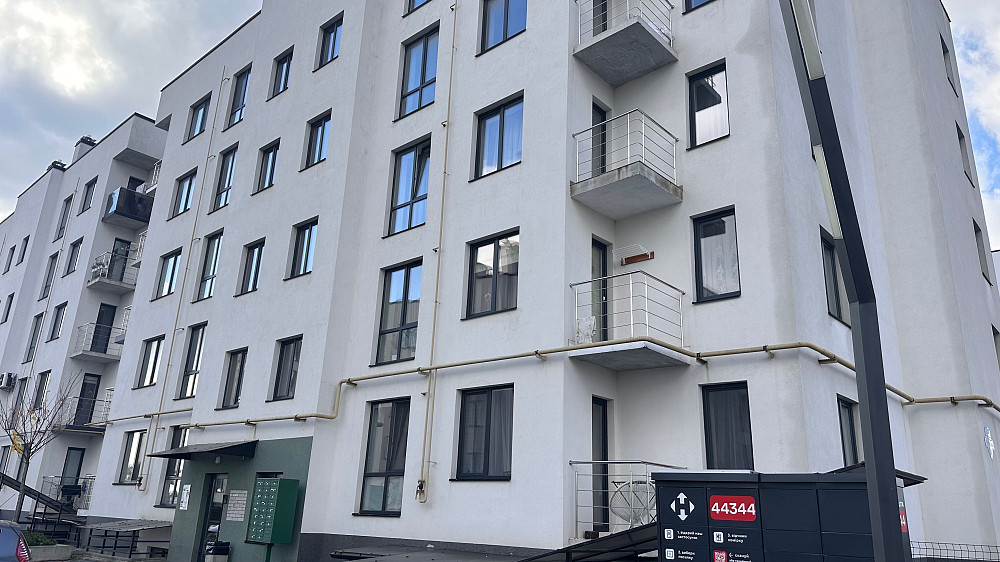 2 кім Квартира з автономним опаленням, ремонтом і меблями Струмівка - зображення 1