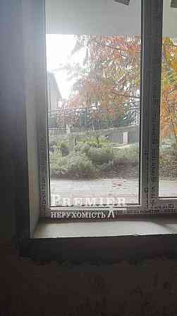 Продам 2-х кімнатну квартиру в цегляному будинку на Марсельській Одесса