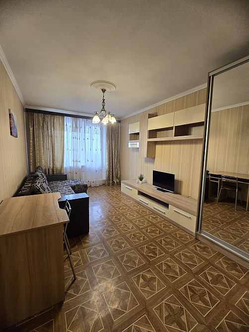 Сдам 2х комнатную у входа в метро Салтовская Харків - зображення 1