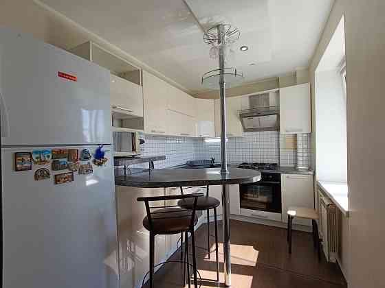 Оренда 3 х кімнатної квартири Гарматна, 23 метро  Шулявська Киев