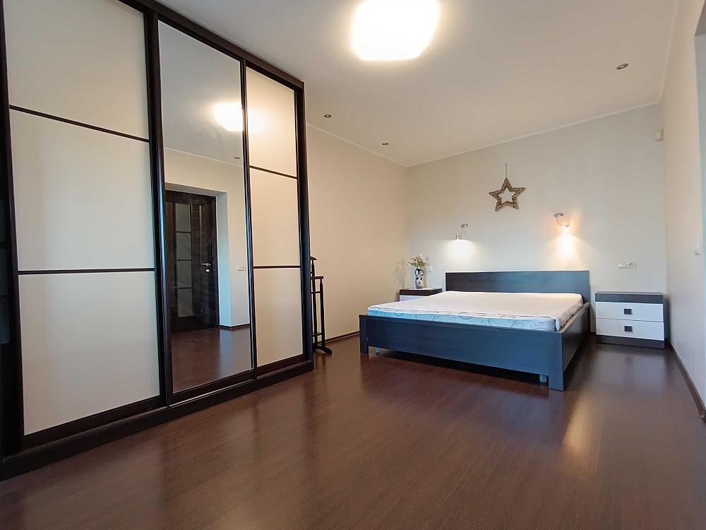 Оренда 3 х кімнатної квартири Гарматна, 23 метро  Шулявська Киев - изображение 1