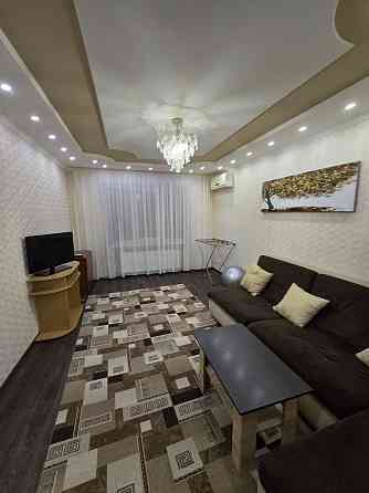 Сдам шикарную 4к квартиру на Лазурном. КП входят в стоимость. Краматорськ