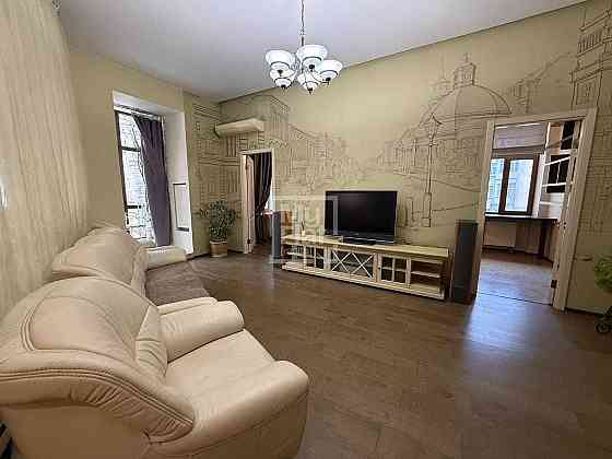 Аренда 3к квартиры 85м² в центре возле метро улица Саксаганского Киев