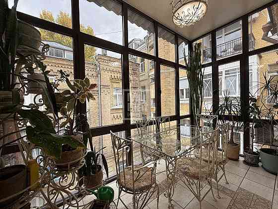 Аренда 3к квартиры 85м² в центре возле метро улица Саксаганского Киев