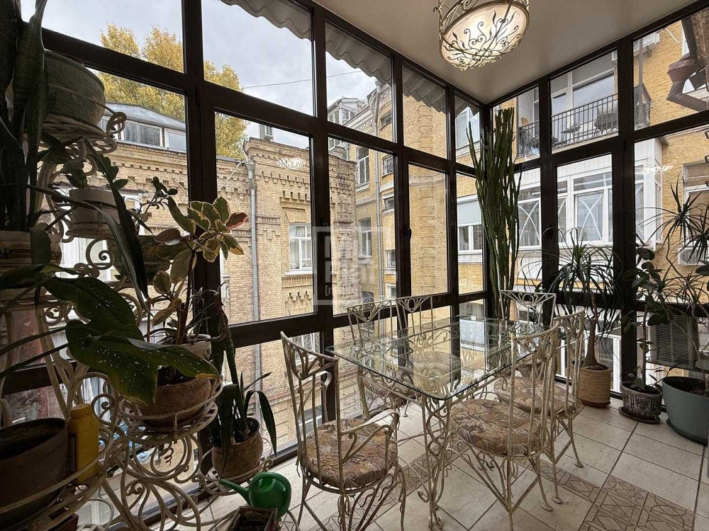 Аренда 3к квартиры 85м² в центре возле метро улица Саксаганского Киев - изображение 1