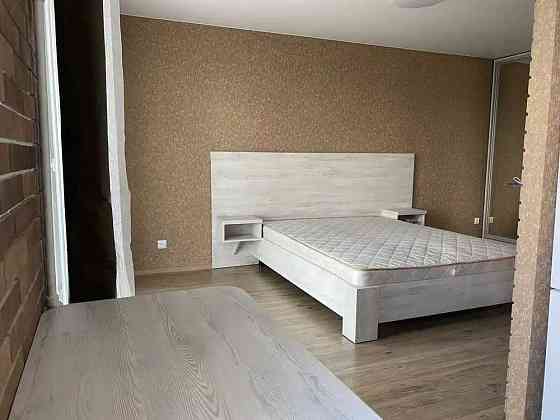 Сдам 1 комнатную квартиру Сичеславская Набережная 16 ( Центр города) Днепр