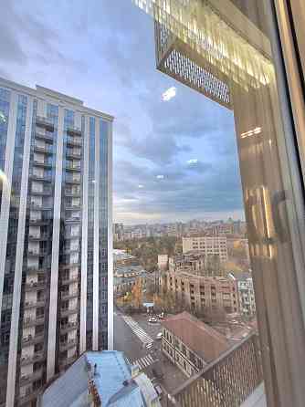 Центр .Сучасний ЖК  Ярославів Град. Паркінг . 2Кімн Киев