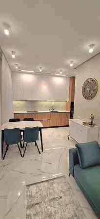 Центр .Сучасний ЖК  Ярославів Град. Паркінг . 2Кімн Киев