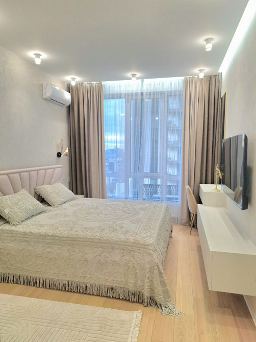 Центр .Сучасний ЖК  Ярославів Град. Паркінг . 2Кімн Киев - изображение 7