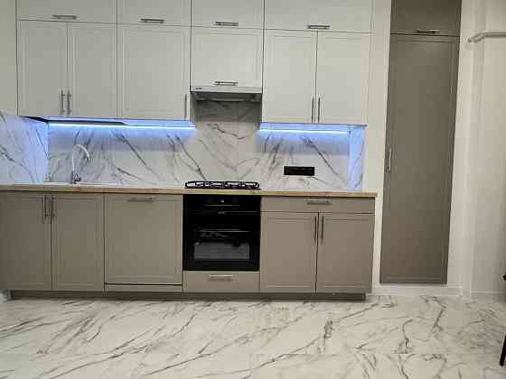 Продам 2 кімнатну квартиру Гатне Озерний Гай 98 тис у о  від власника Гатное