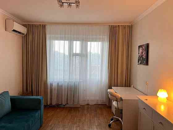 Гришка 8, Позняки, Осокорки, Харківська Киев