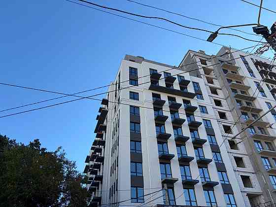 Продам 2-х ком. квартиру на Французском бульваре.  Парк. Море. Одесса