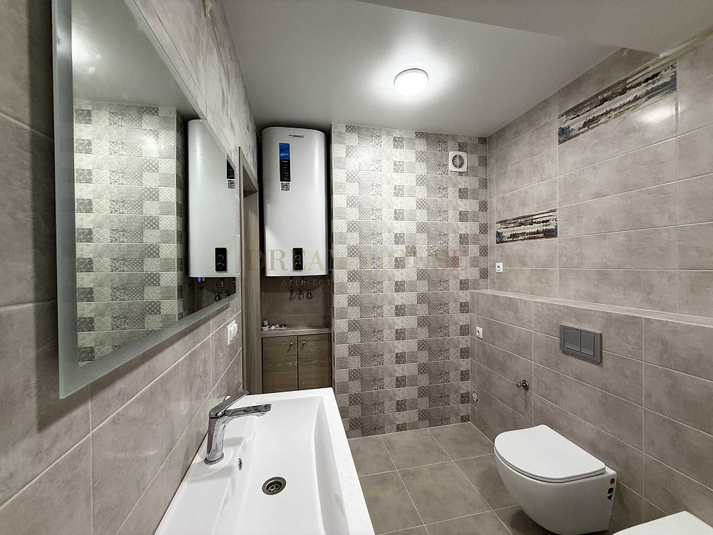 Величезна квартира з ремонтом в ЖК Центральний Преміум Ирпень - изображение 4