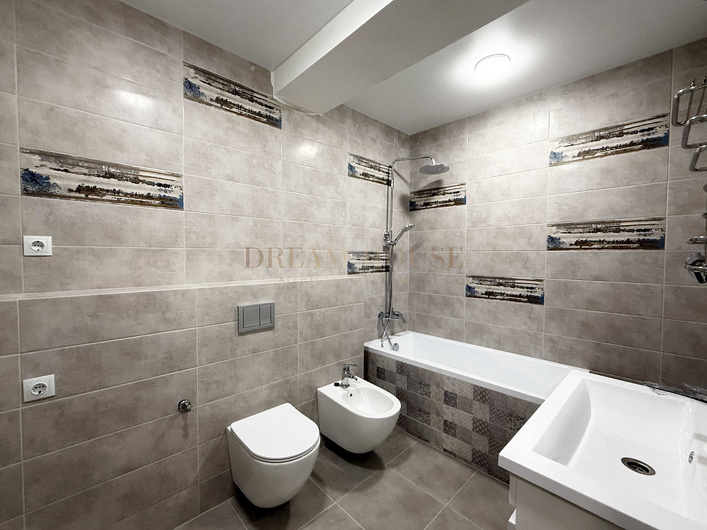 Величезна квартира з ремонтом в ЖК Центральний Преміум Ирпень - изображение 1