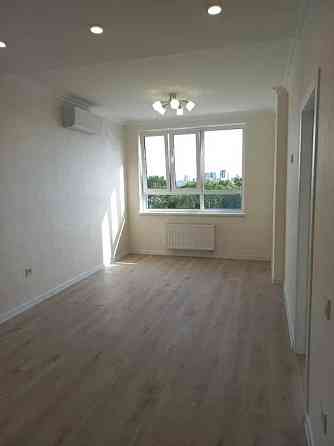 Продаж / Квартира / вул. Навроцького Володимира Львов