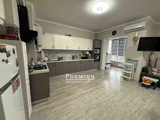 Продам 2 кімнатну квартиру площею 94 кв.м. з ремонтом у моря Одесса