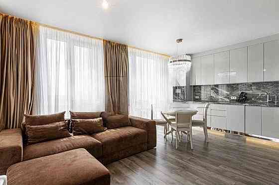 Продам квартиру Славутич 70м2 3к дизайнерська Дарницький р-н Seven Киев