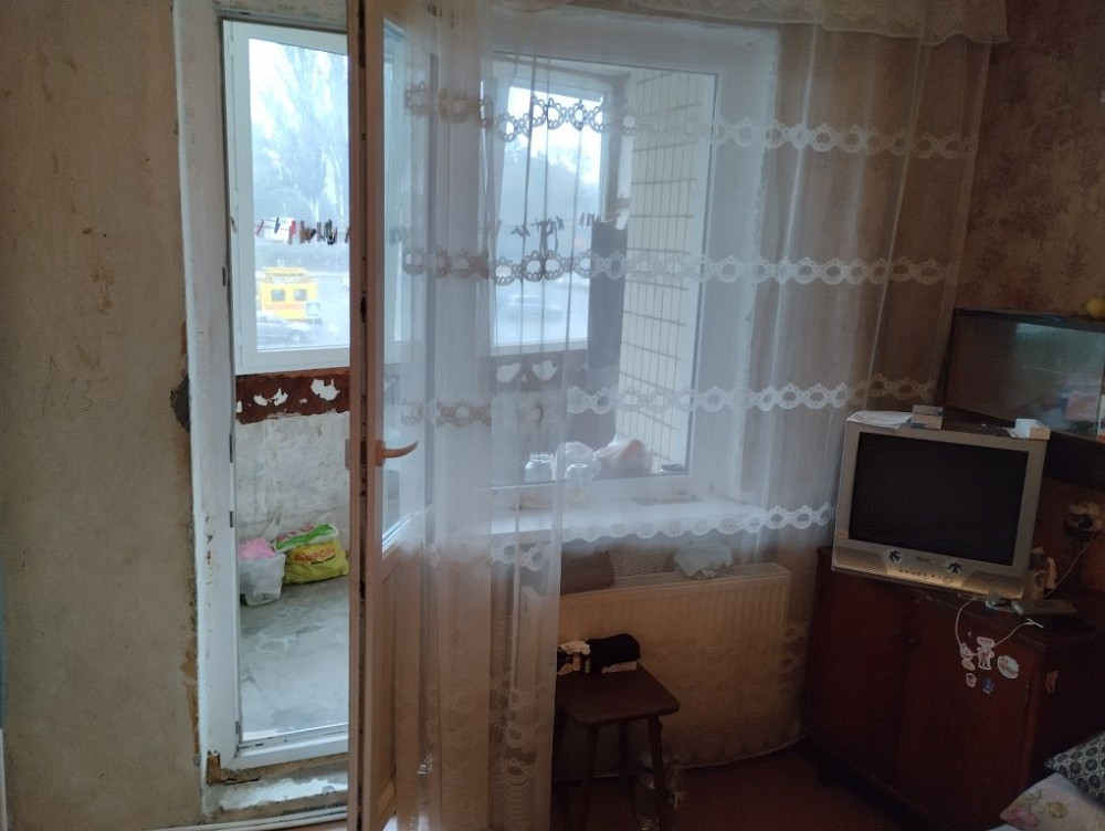 3-я   3/9 Автономка Аваль банк Возле АТБ, напротив  ост.Молодежная Кривой Рог - изображение 5